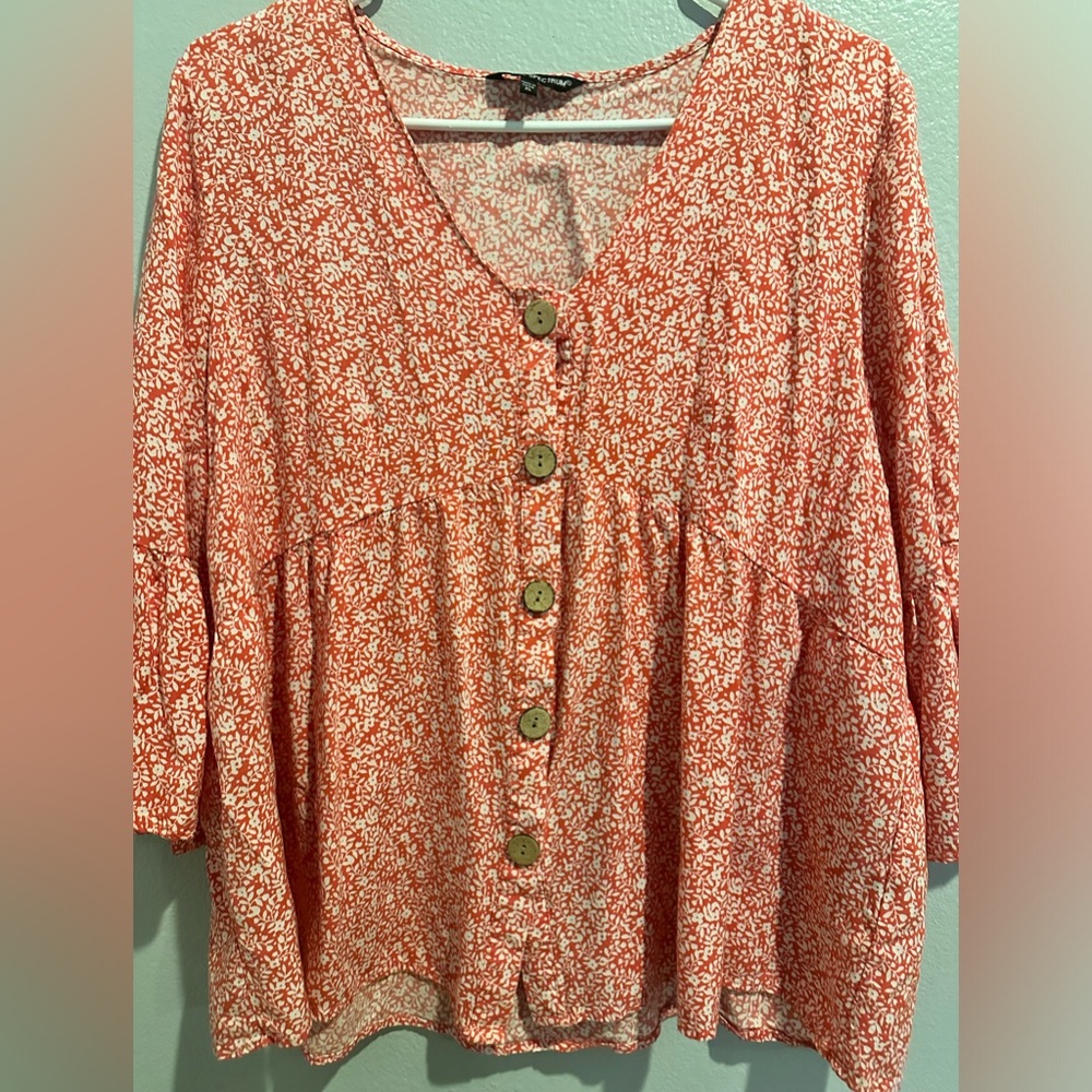 Unique Spectrum floral button down blouse women’s XL